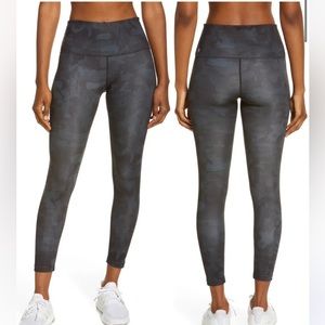 Studio Lite High Waist Print 7/8 Leggings